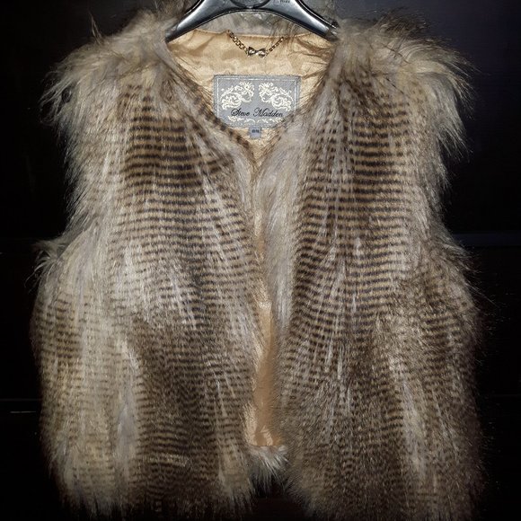 Steve Madden Faux Fur Vest - Picture 1 of 3